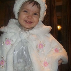Маленькая снегурочка Полина Джаббарова. На момент съемки 1 годик, сейчас 2 года 11 мес. © Nata