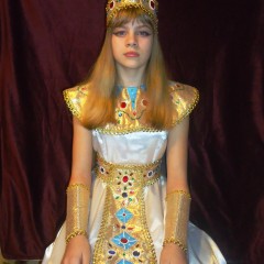 11 лет, костюм "Уральская Клеопатра", Его сшила наша любимая бабушка Люда. © Кристина Куракина  